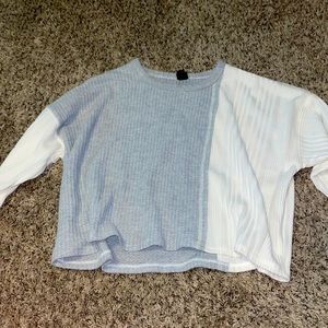 sweater that is cropped